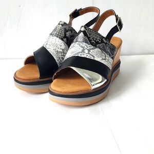 Eddie Marc Extreme Shoes Womens Snakeskin Wedge Sandals Size 10